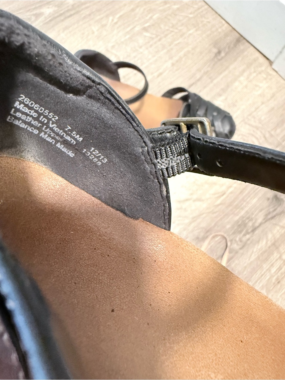 Clarks Black Leather Woven Mary Jane Mules - Picture 5 of 6